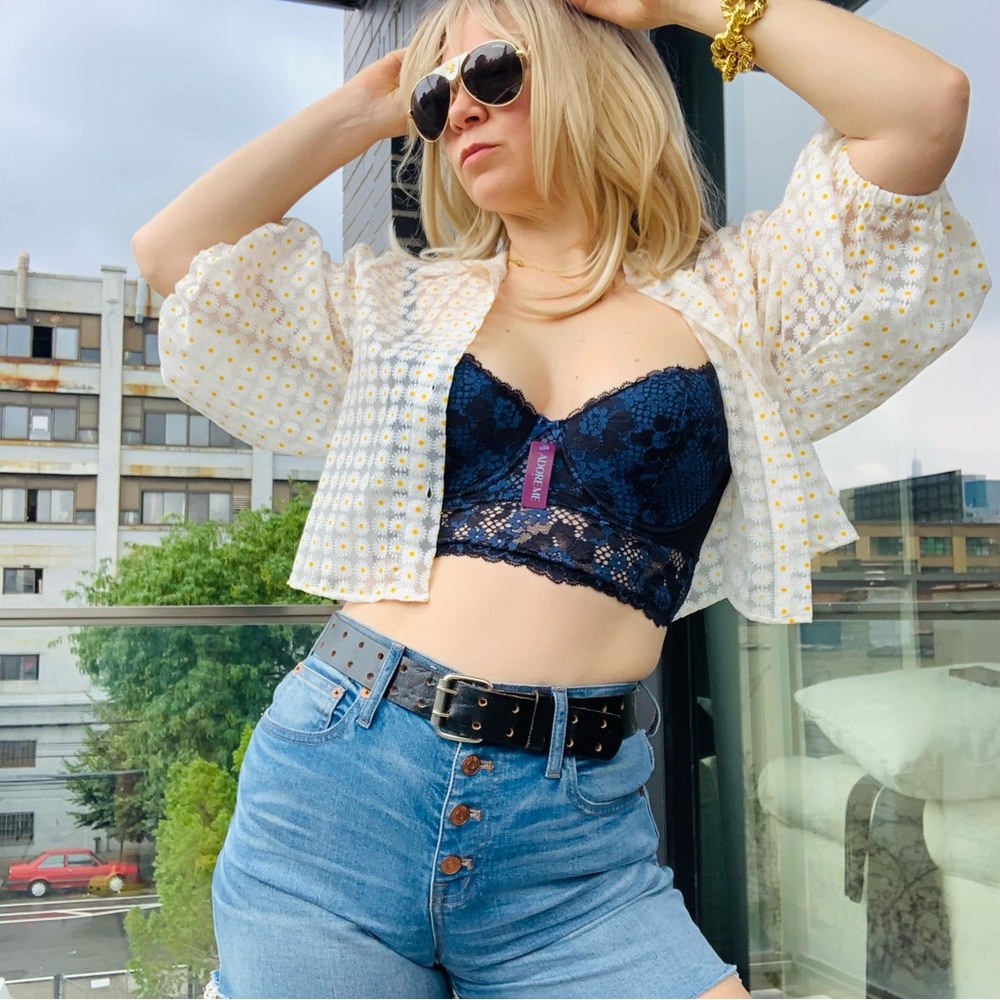 Zara Daisies Balloon Lantern 3/4 Sleeves Crop Top - Picture 7 of 16